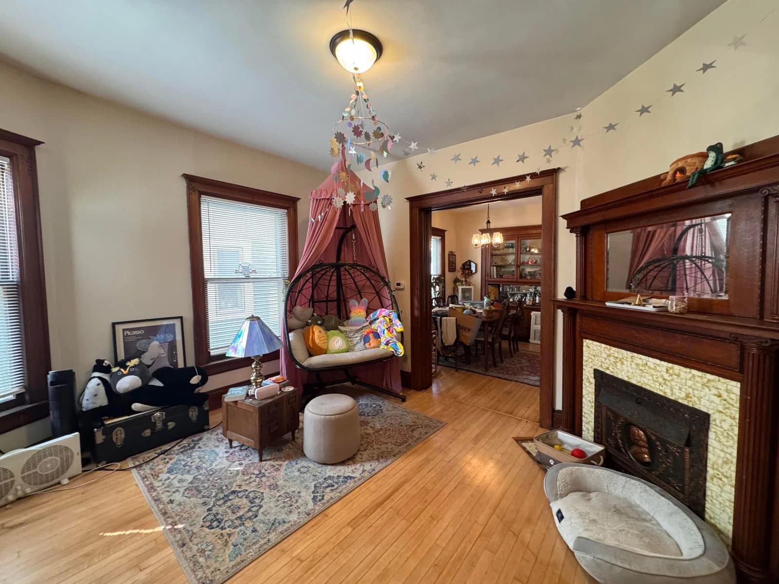 2637 Oakland Ave