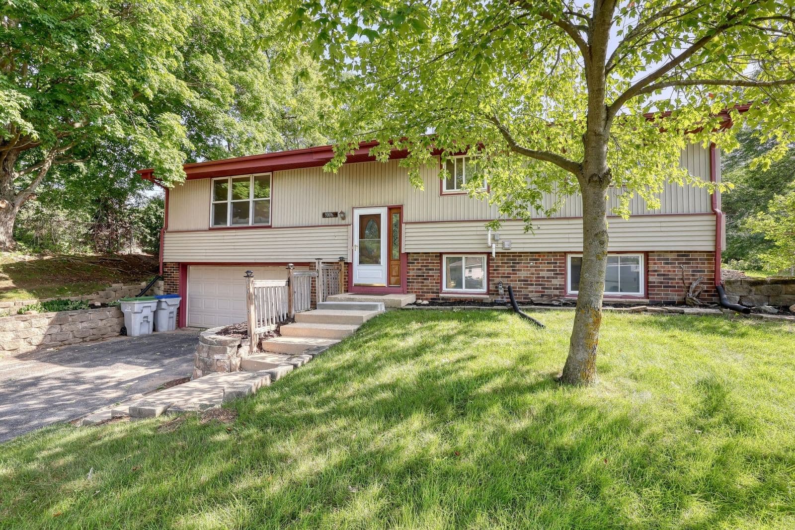 9006 Cheyenne Ct