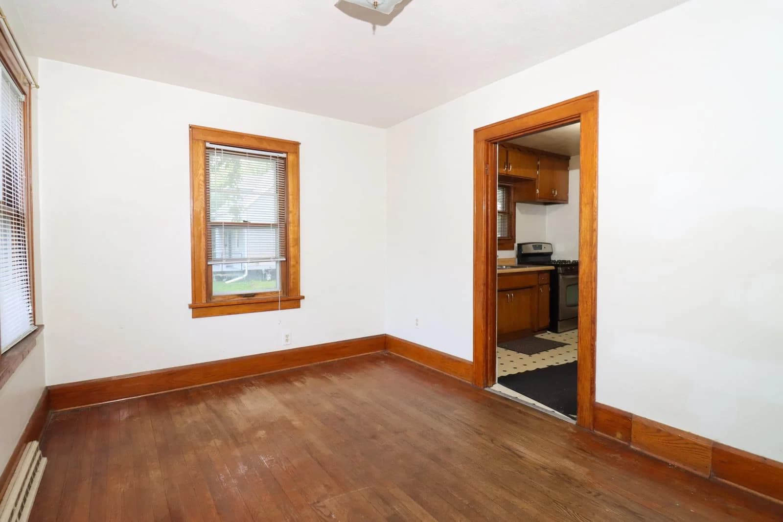 Photo 4 of 1512 Virginia St