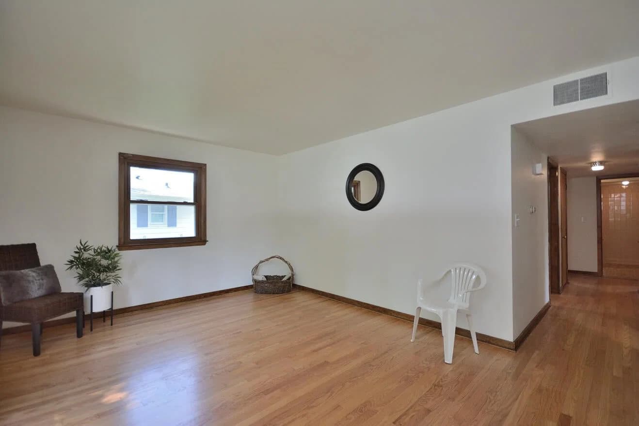 Listing photo