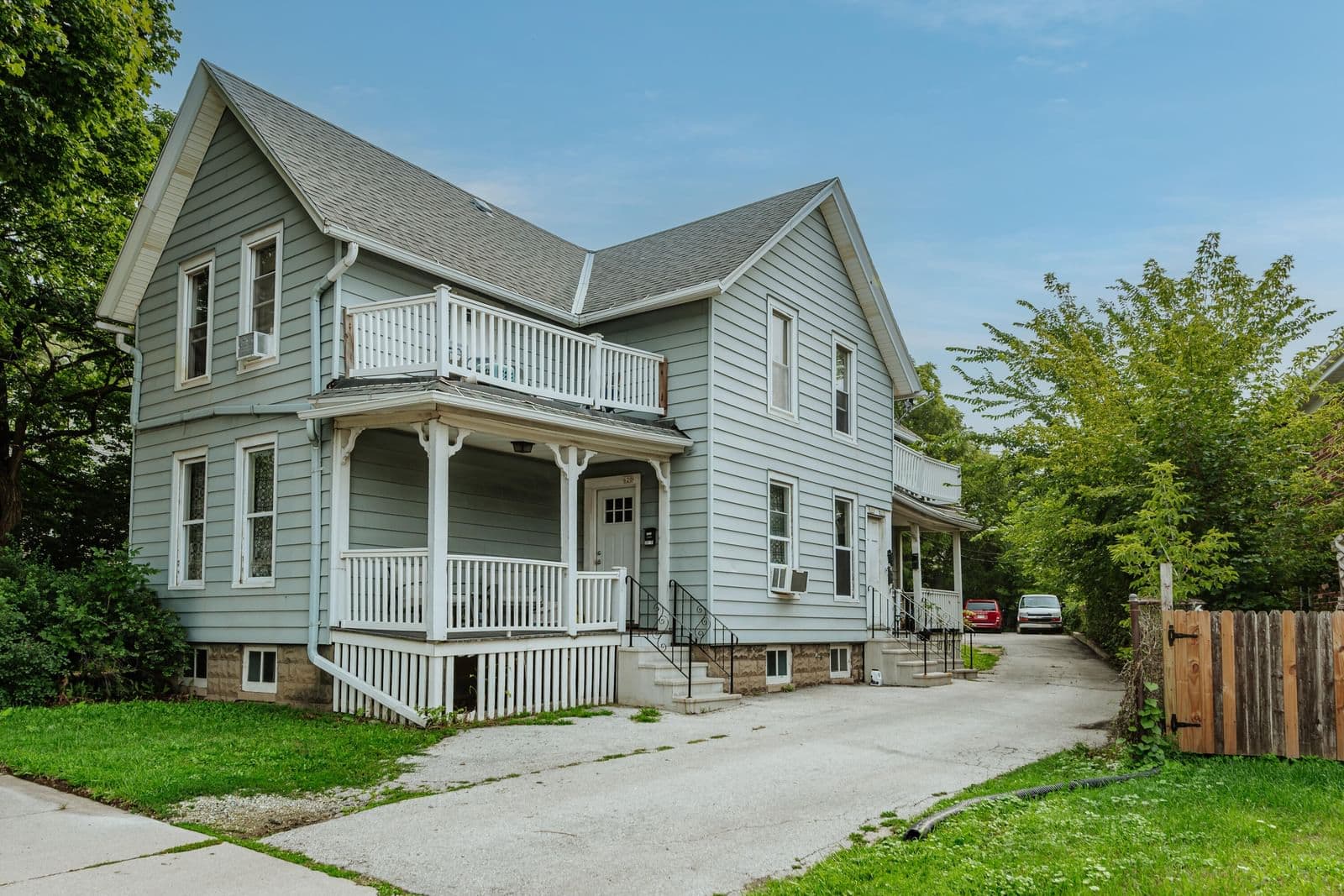 618 Hawley Rd