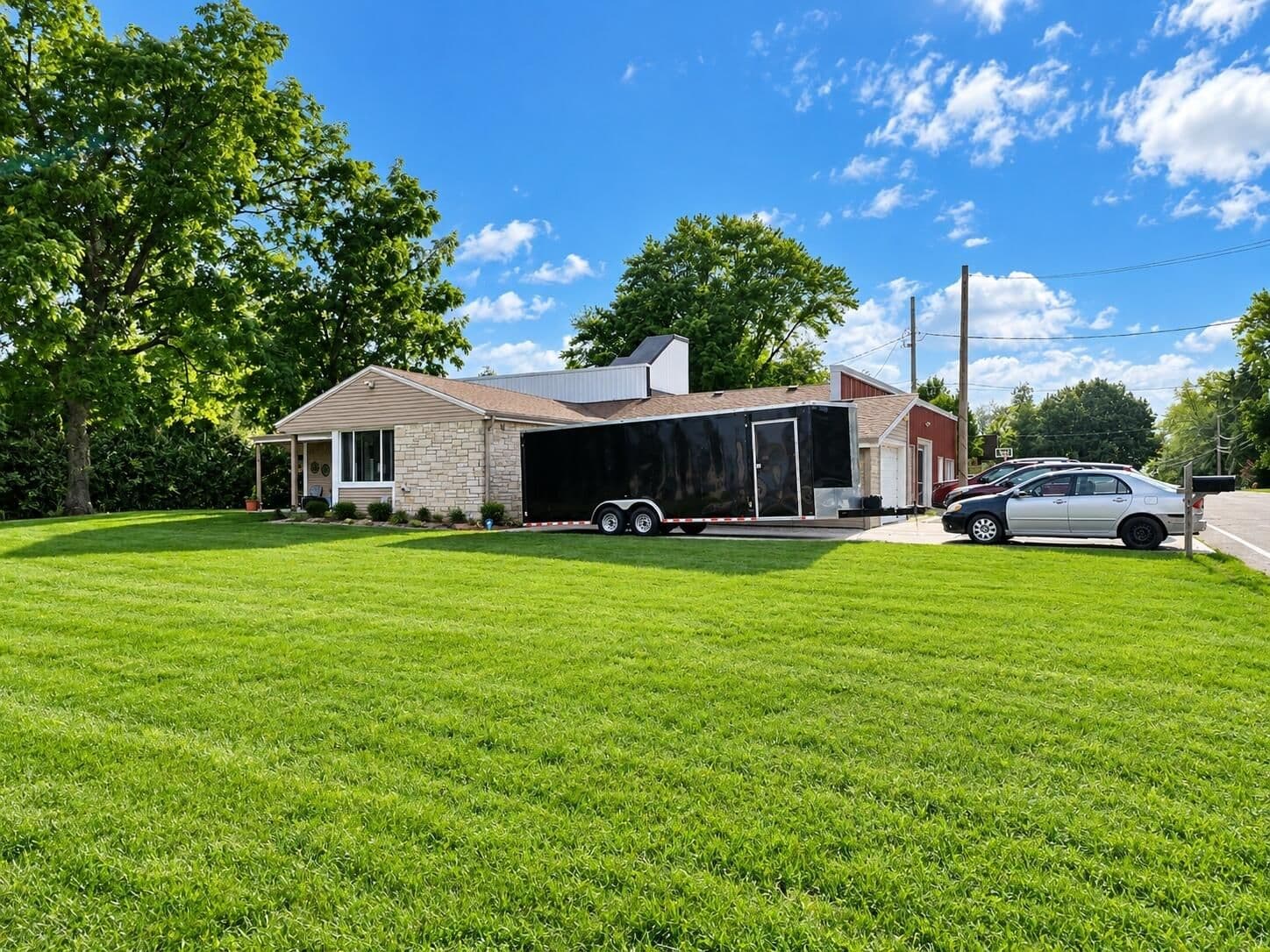 9205 Chicago Rd