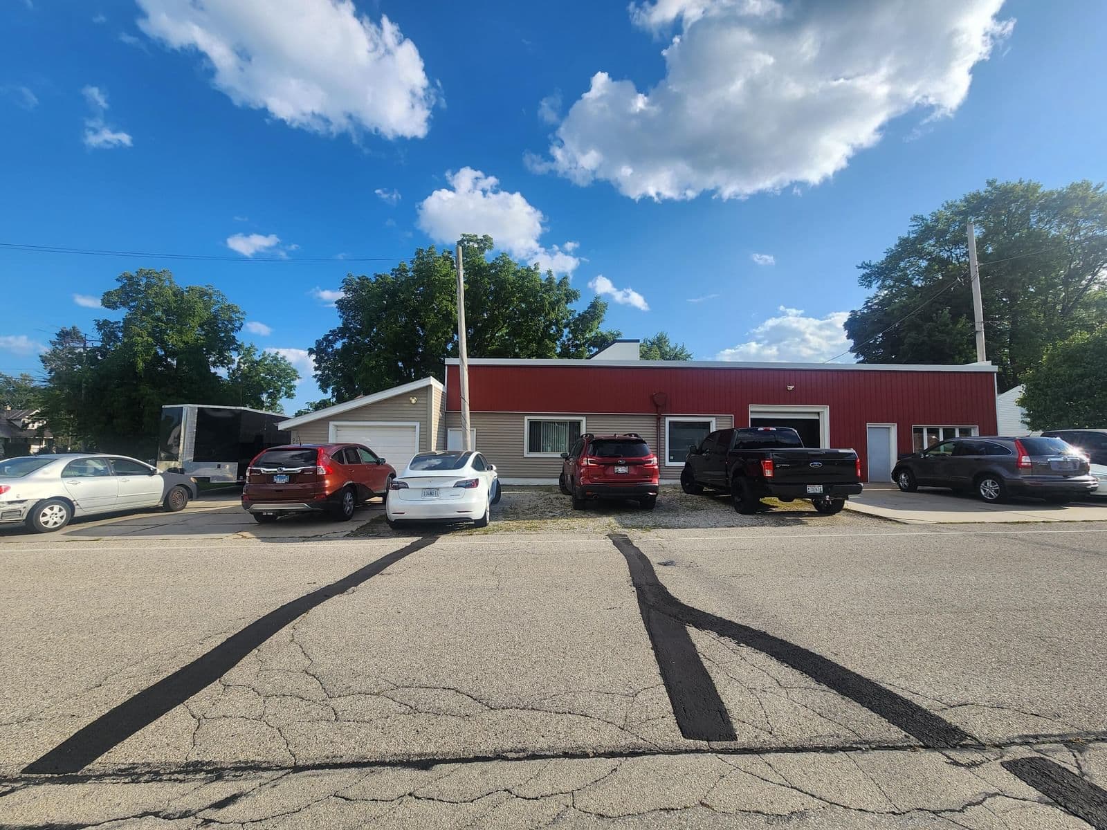 Photo 4 of 9205 Chicago Rd