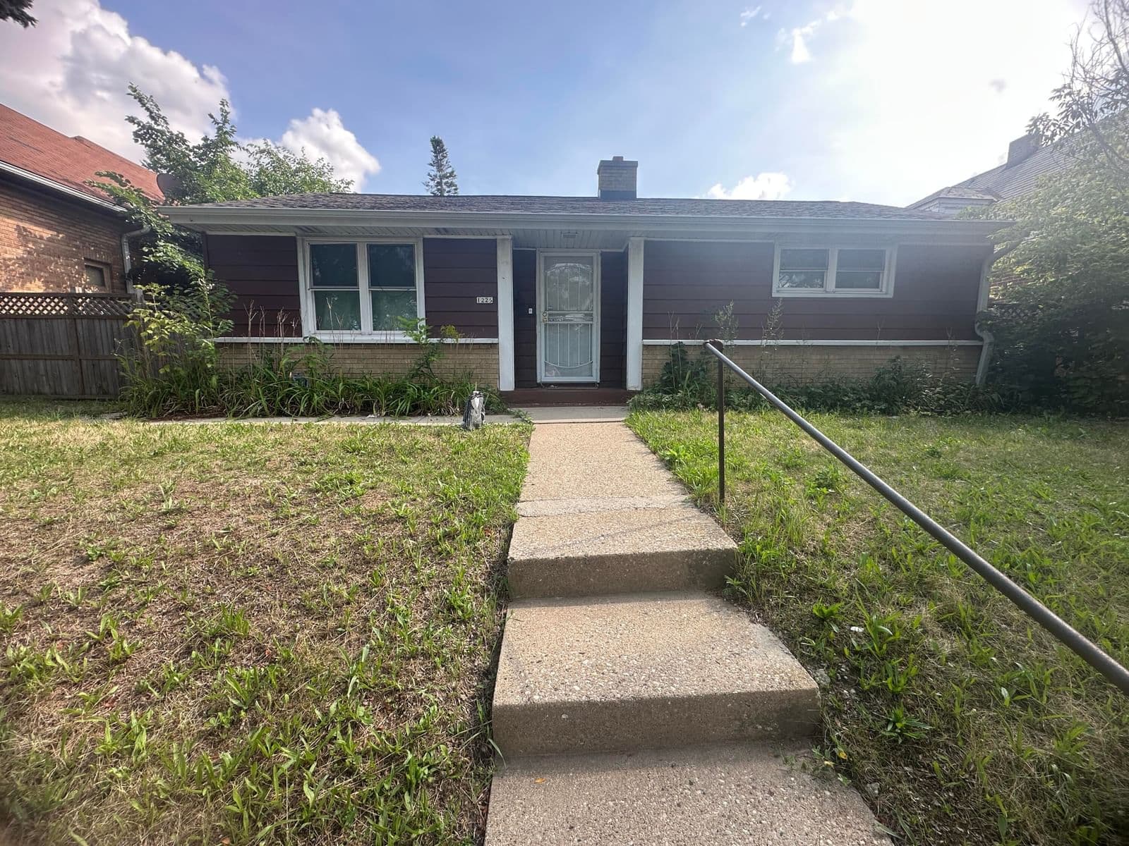 1225 Capitol Dr
