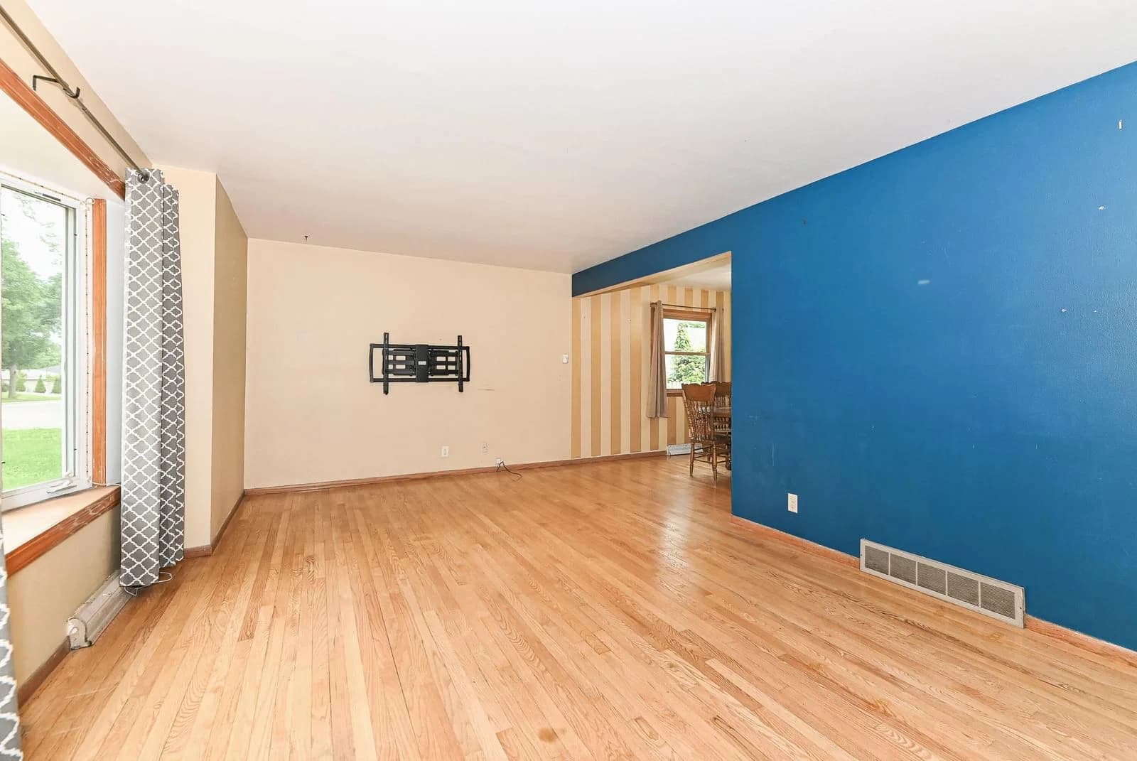 Photo 5 of 5412 14th St