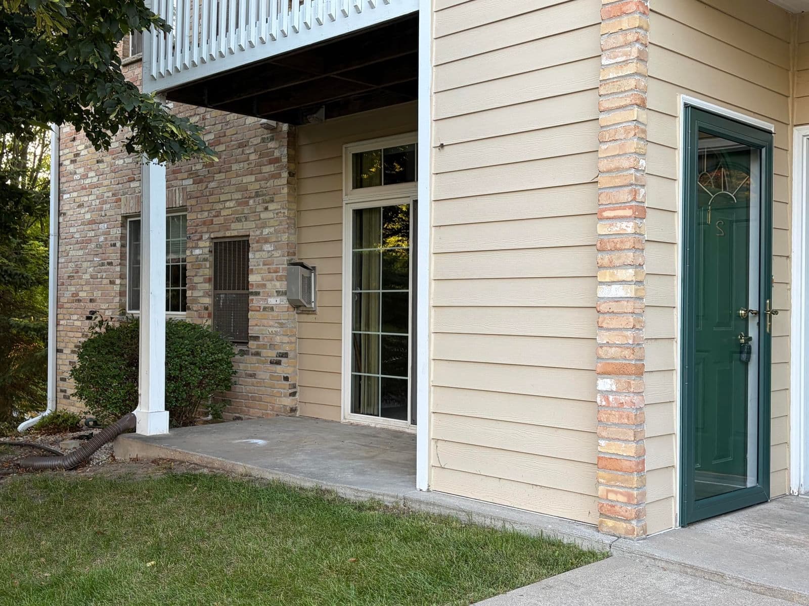 Photo 4 of 1441 Garay Ln