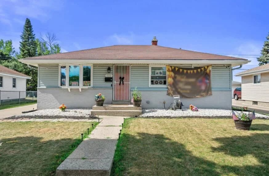 6559 Spokane, Milwaukee, WI