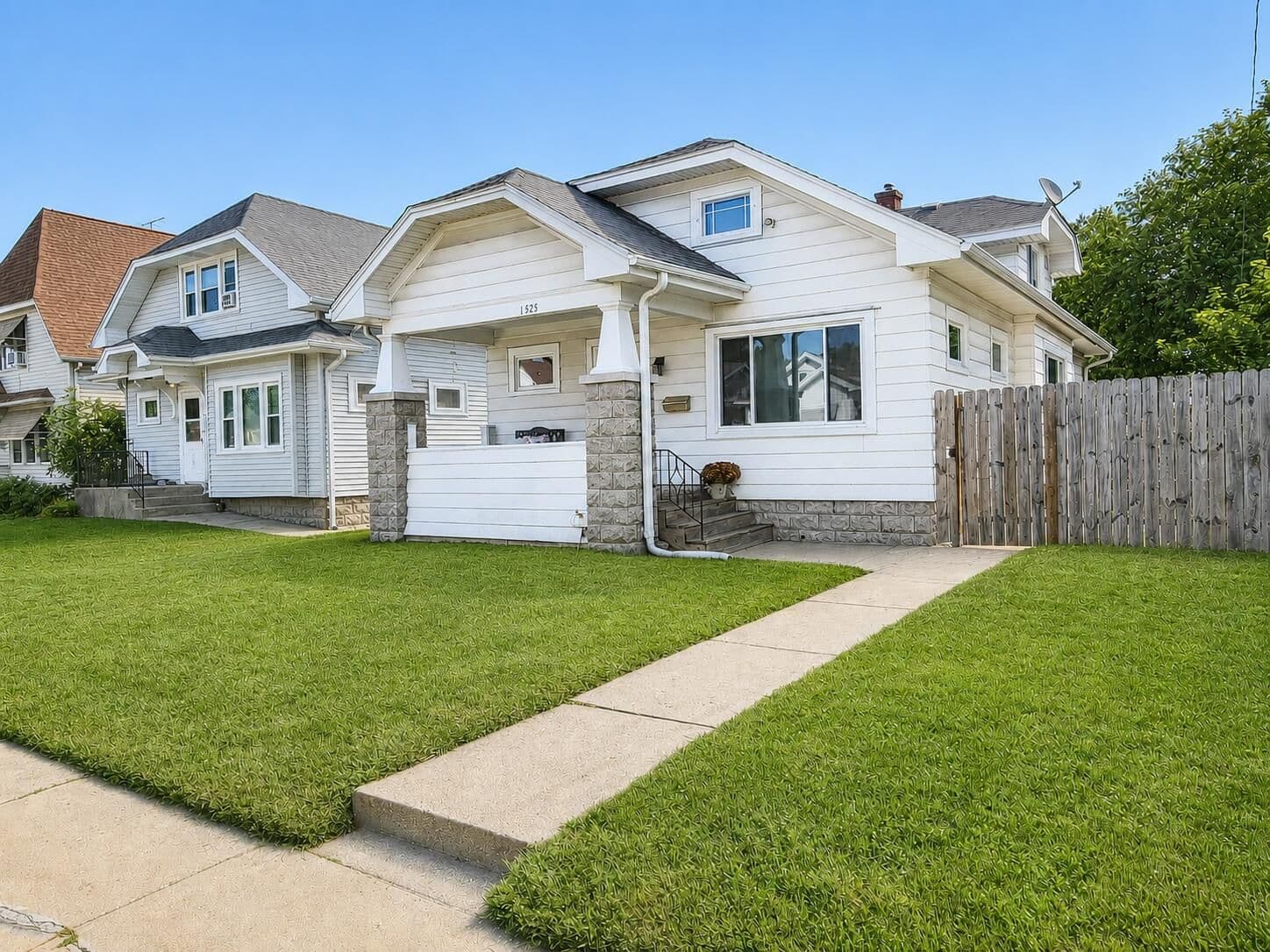1525 Arthur, Racine, WI