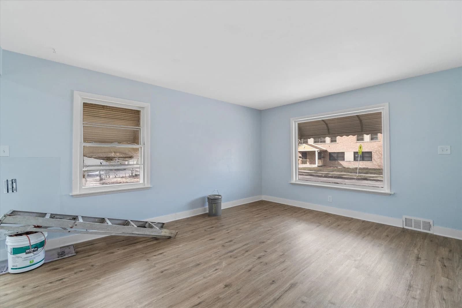 Photo 4 of 2101 Fairmount Ave