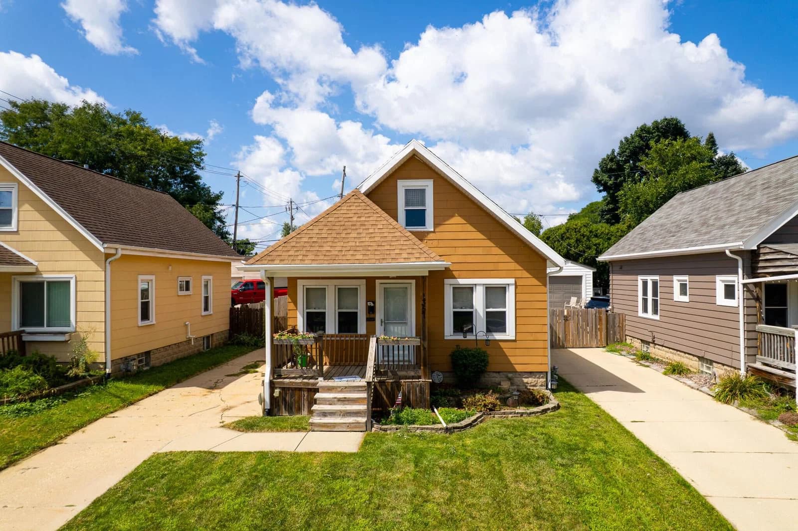1357 90th, West Allis, WI
