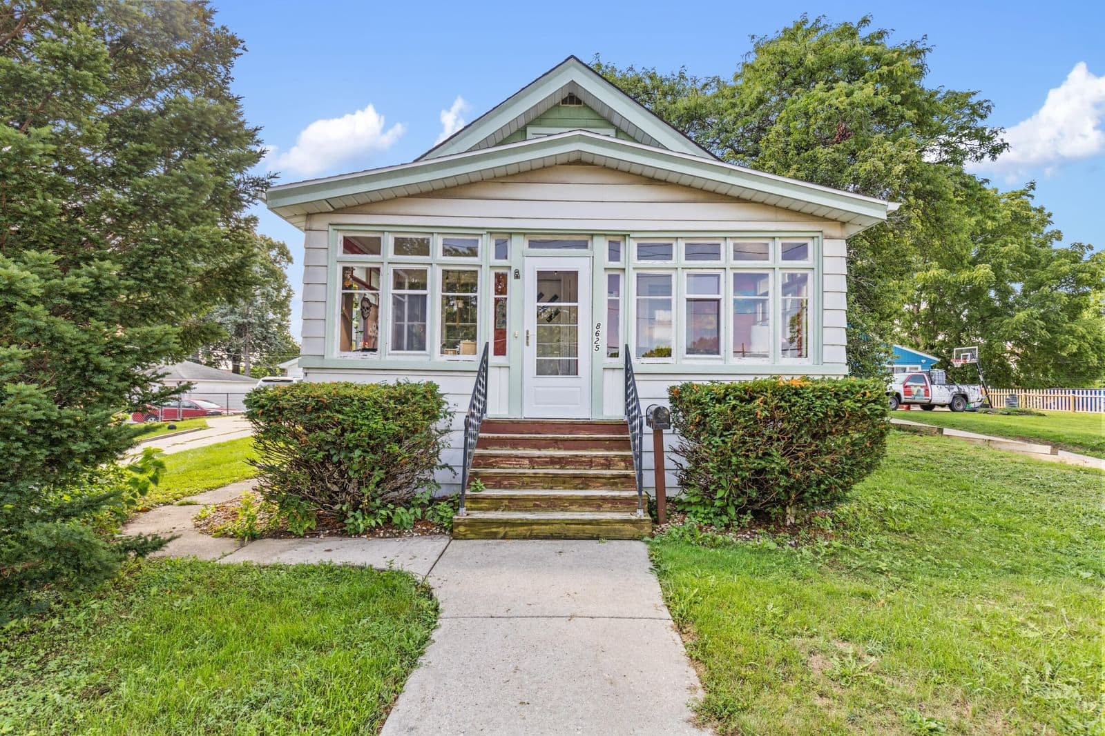 8625 Lapham, West Allis, WI