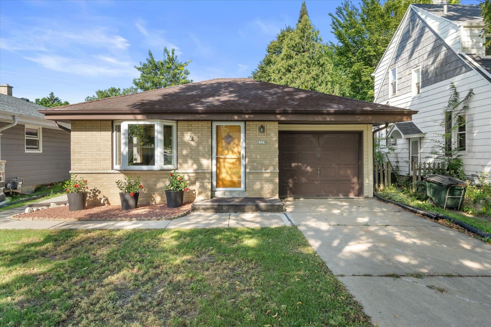 2329 115th, Wauwatosa, WI