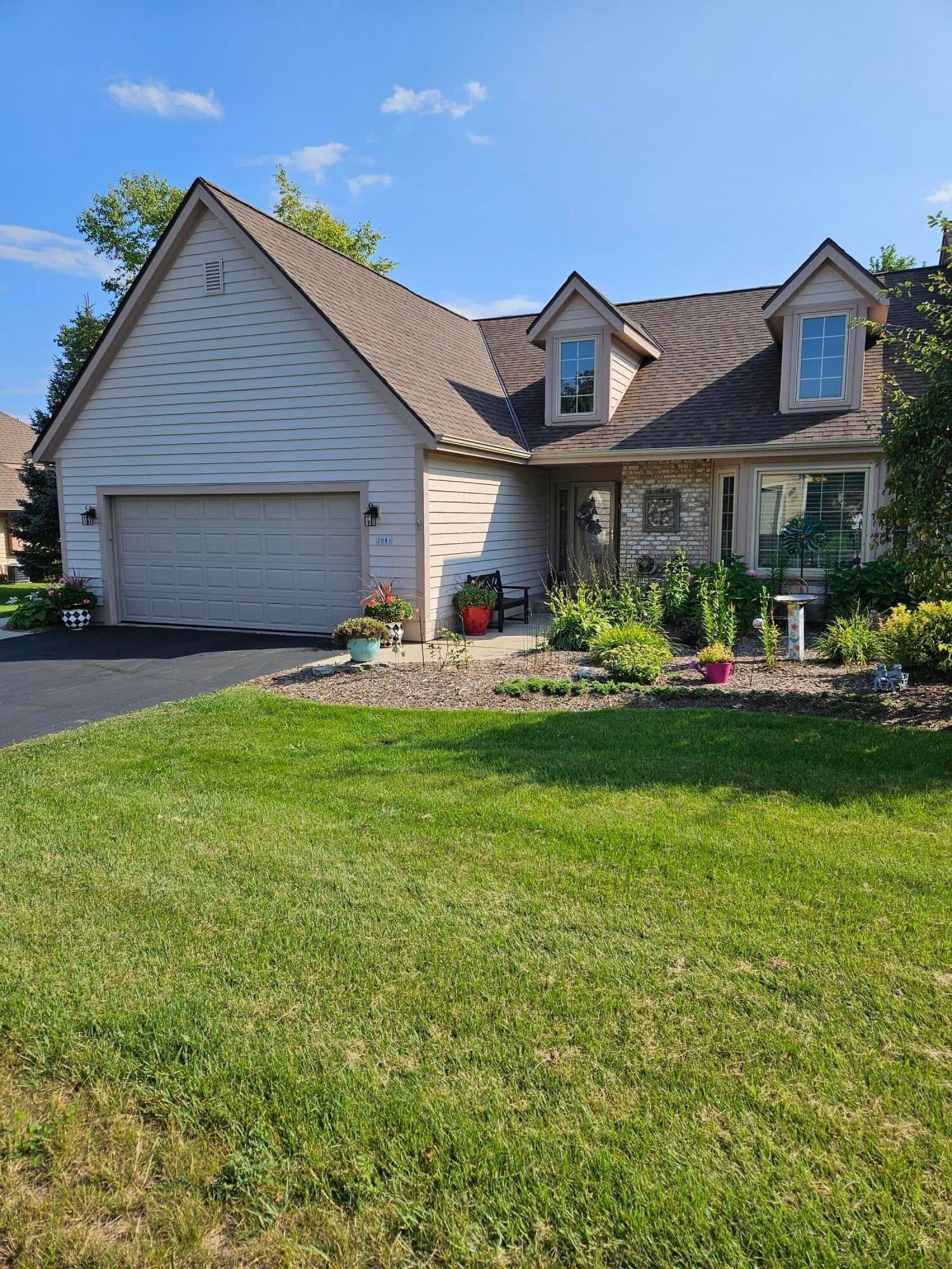 2081 Upper Ridge, Port Washington, WI