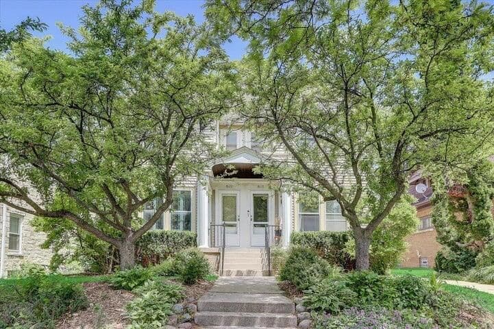 6118 Wisconsin, Wauwatosa, WI