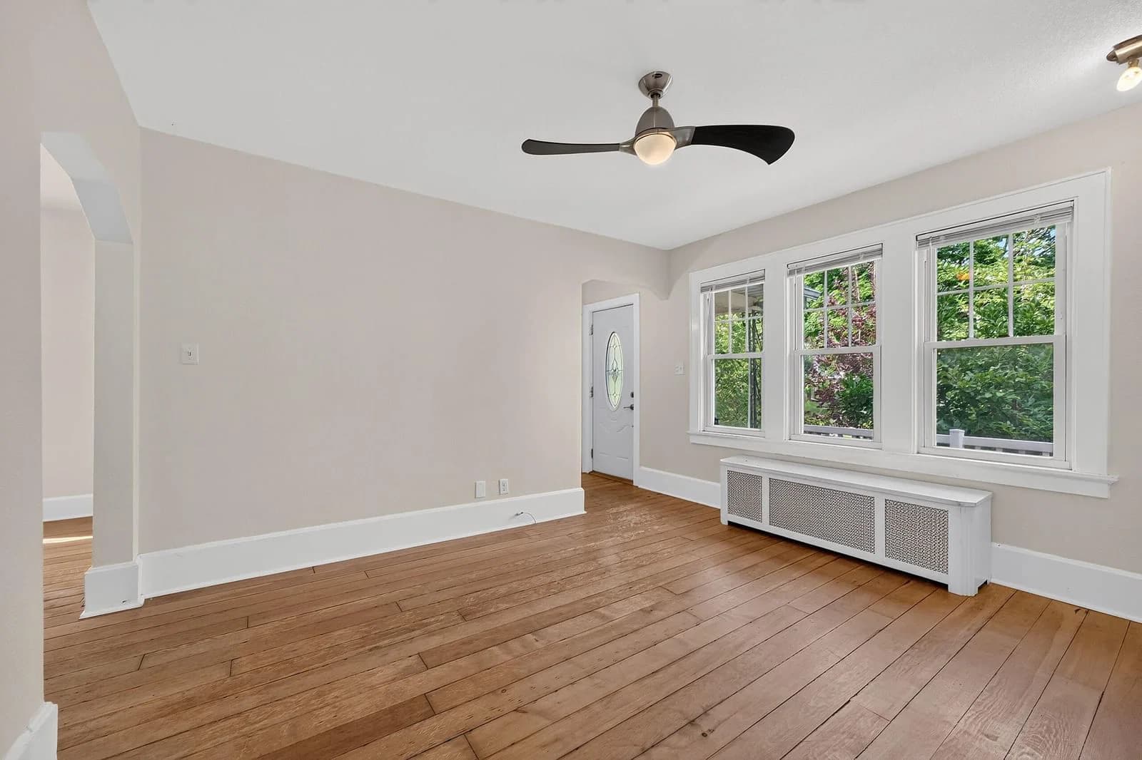 2650 Fratney, Milwaukee, WI