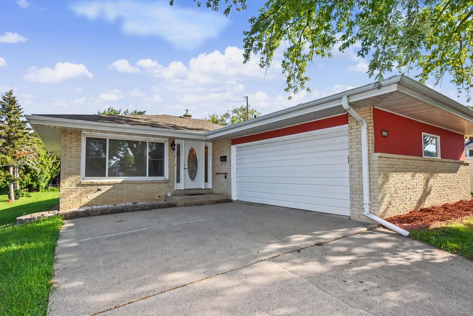 9634 Rosedale, West Allis, WI