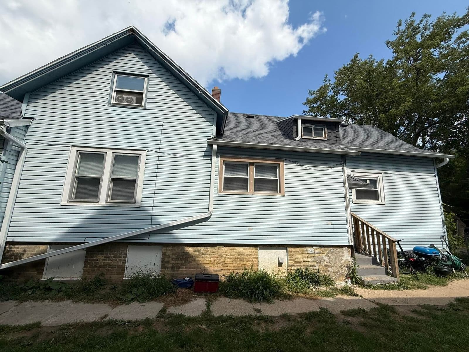 Photo 4 of 2616 Buffum