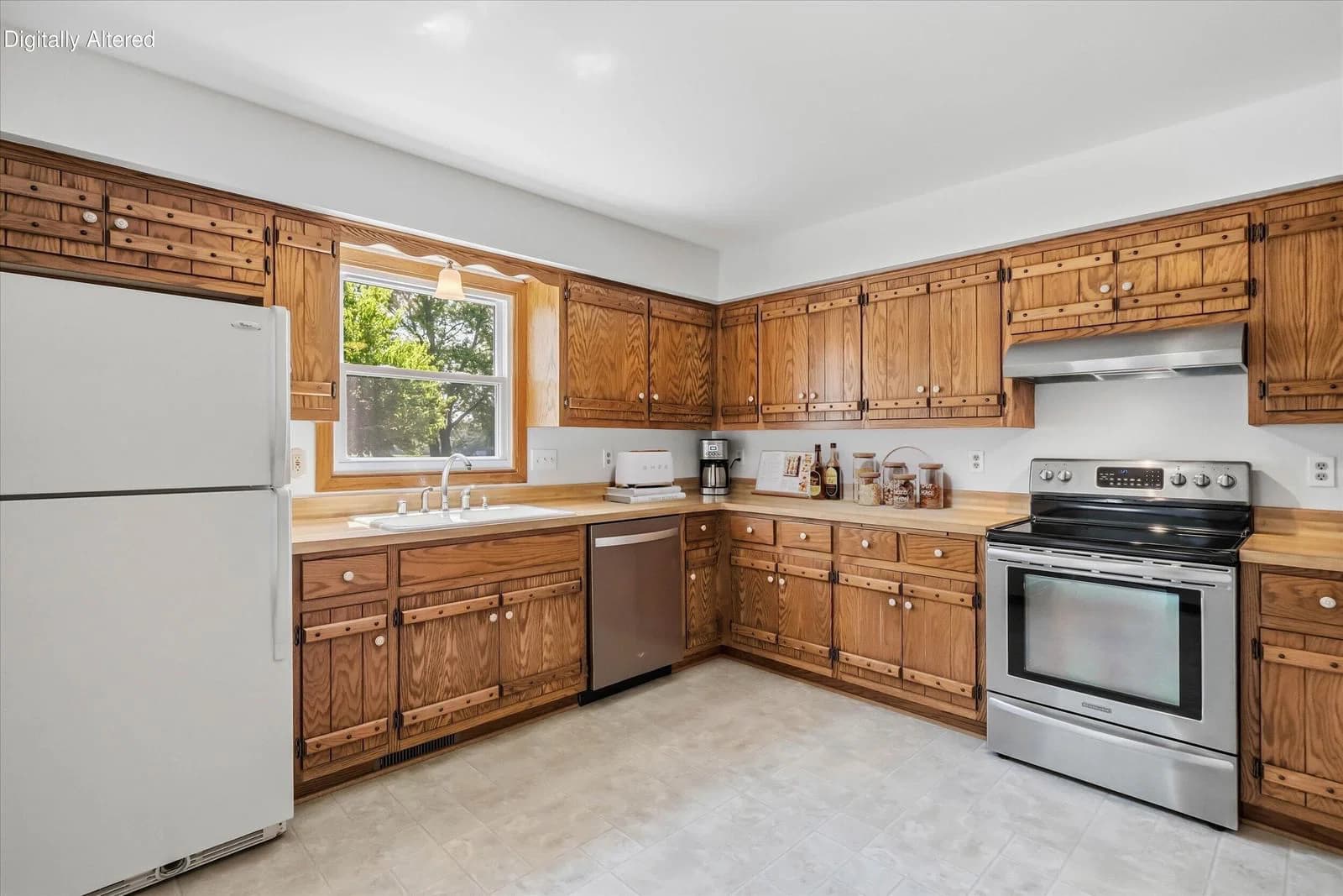 Photo 5 of 540 Norport Dr