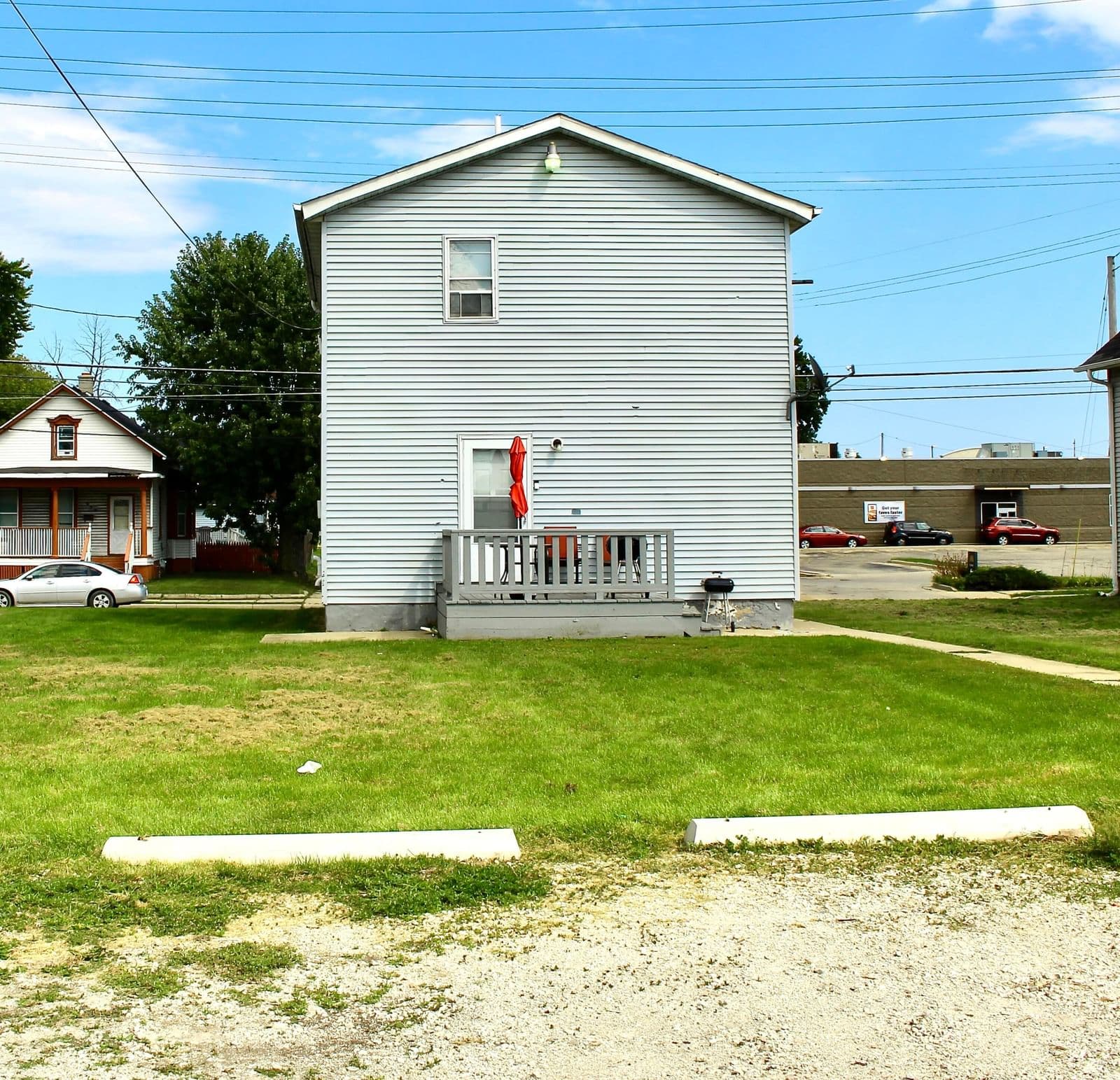 Photo 4 of 926 Memorial Dr