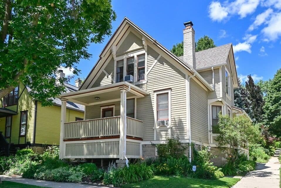 140 Vine