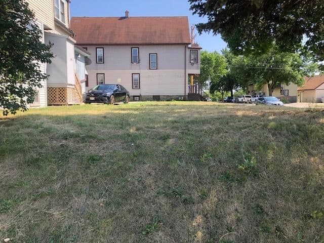 Photo 4 of 3925 Greenfield
