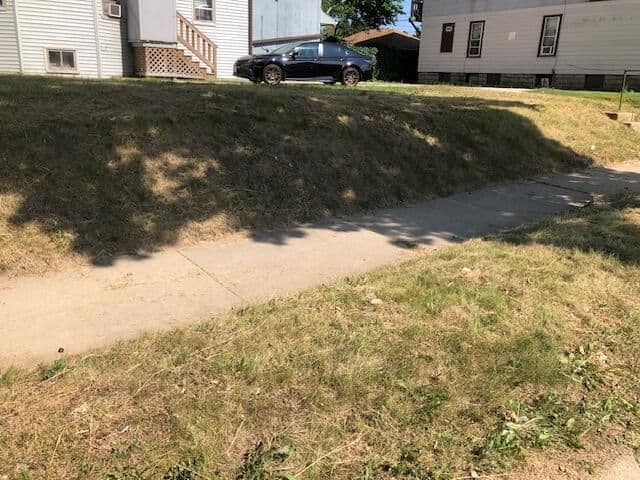 Photo 2 of 3925 Greenfield