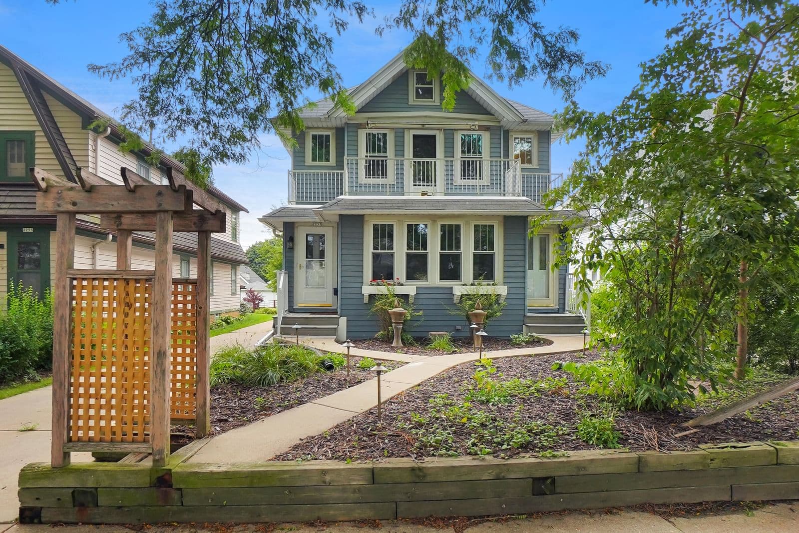 2257 64th, Wauwatosa, WI