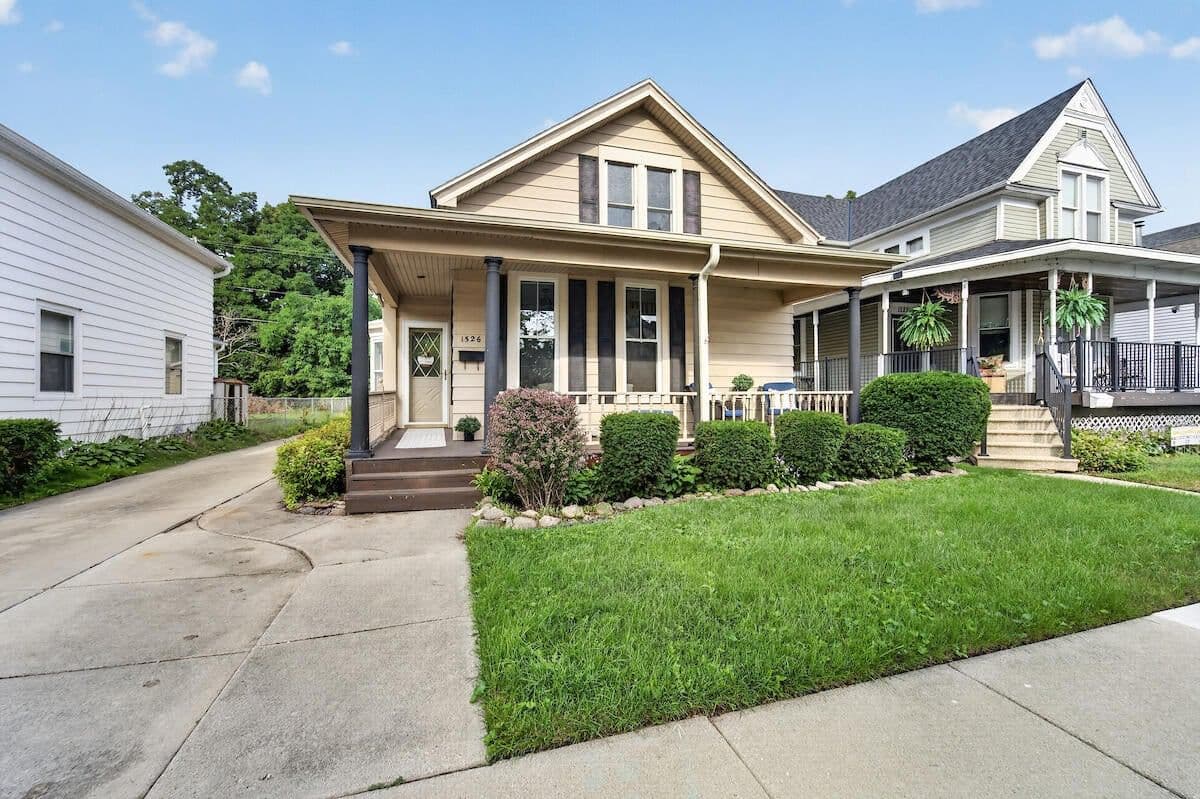1526 Wisconsin, Racine, WI
