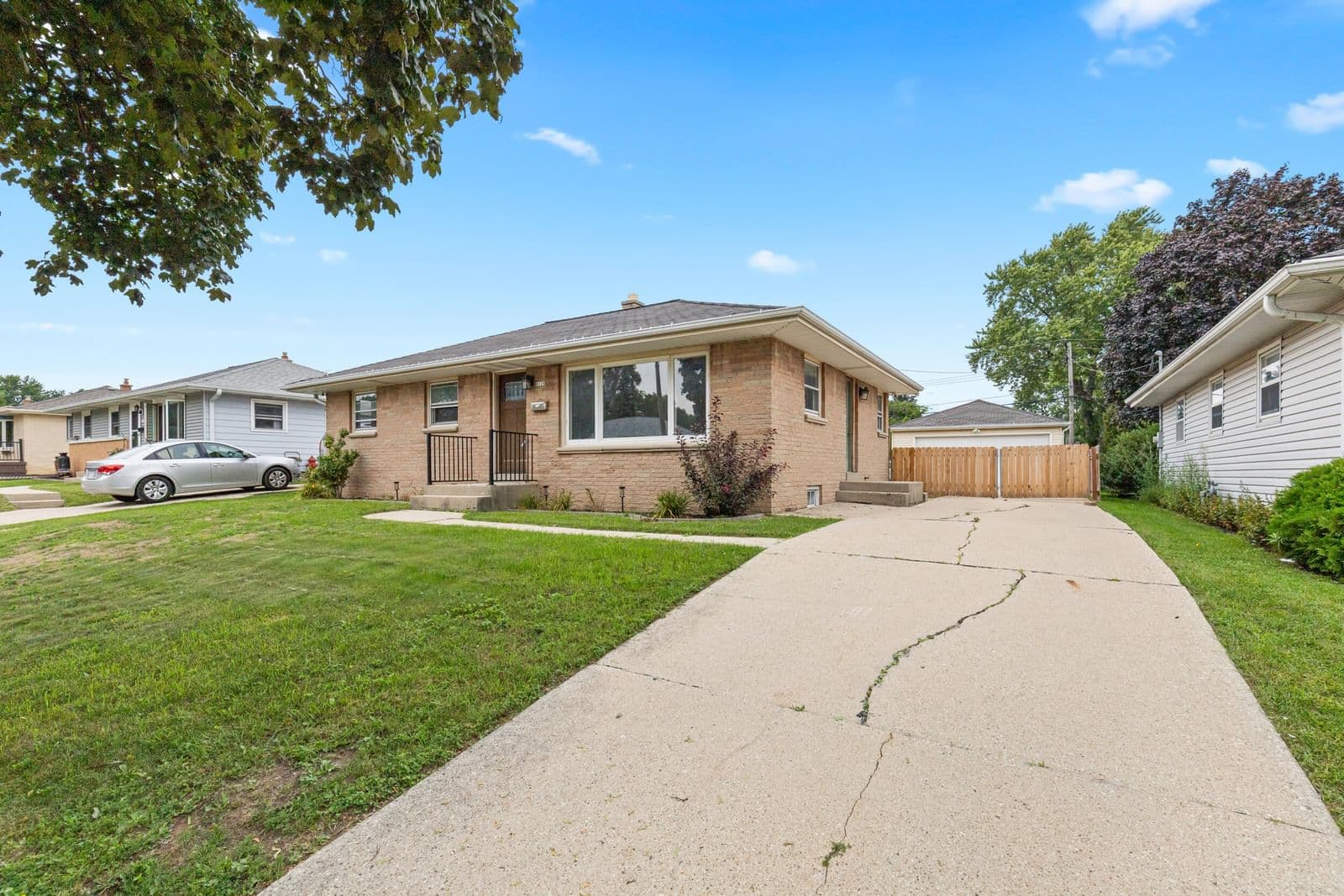8128 Sunbury