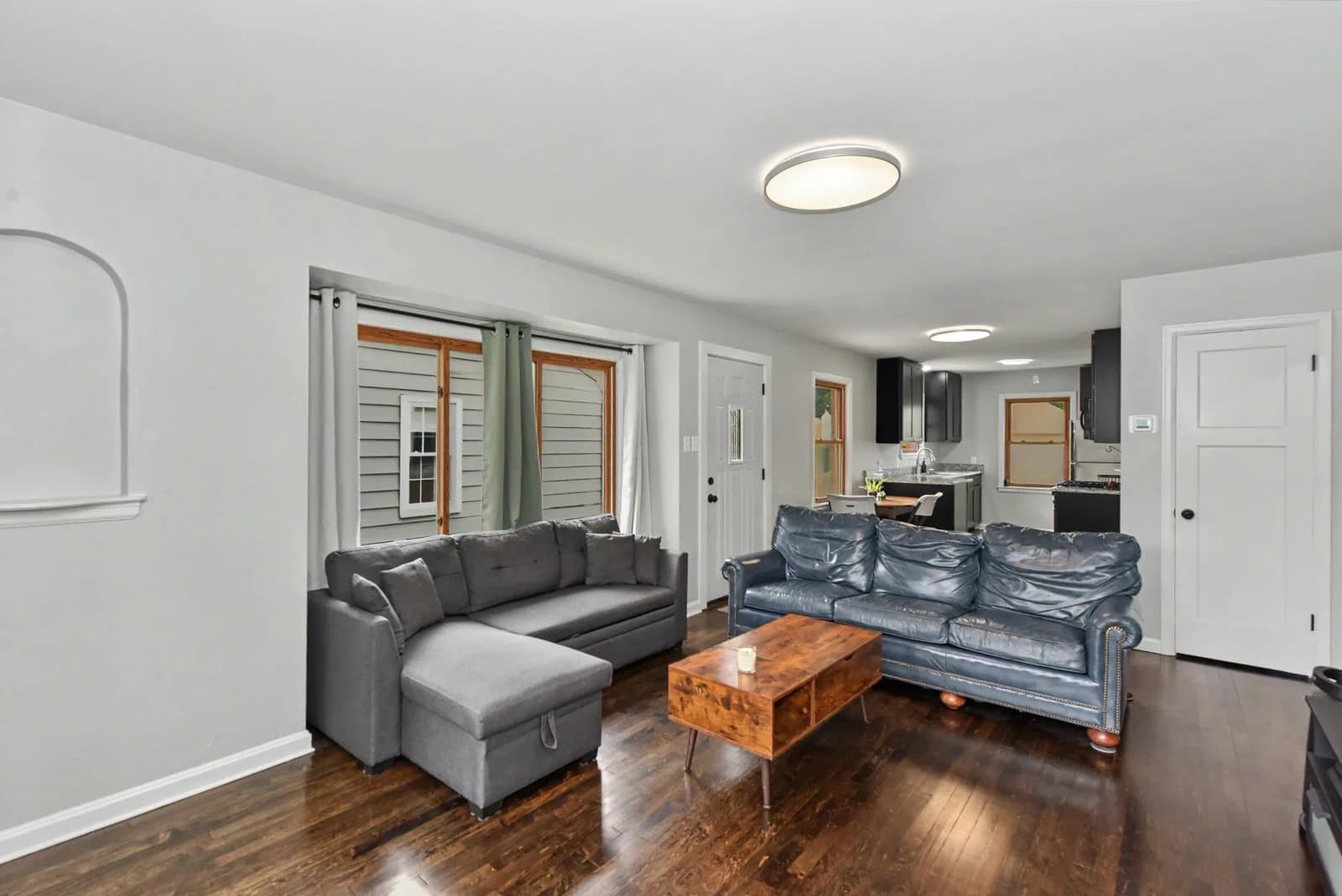 Photo 4 of 4113 Austin St