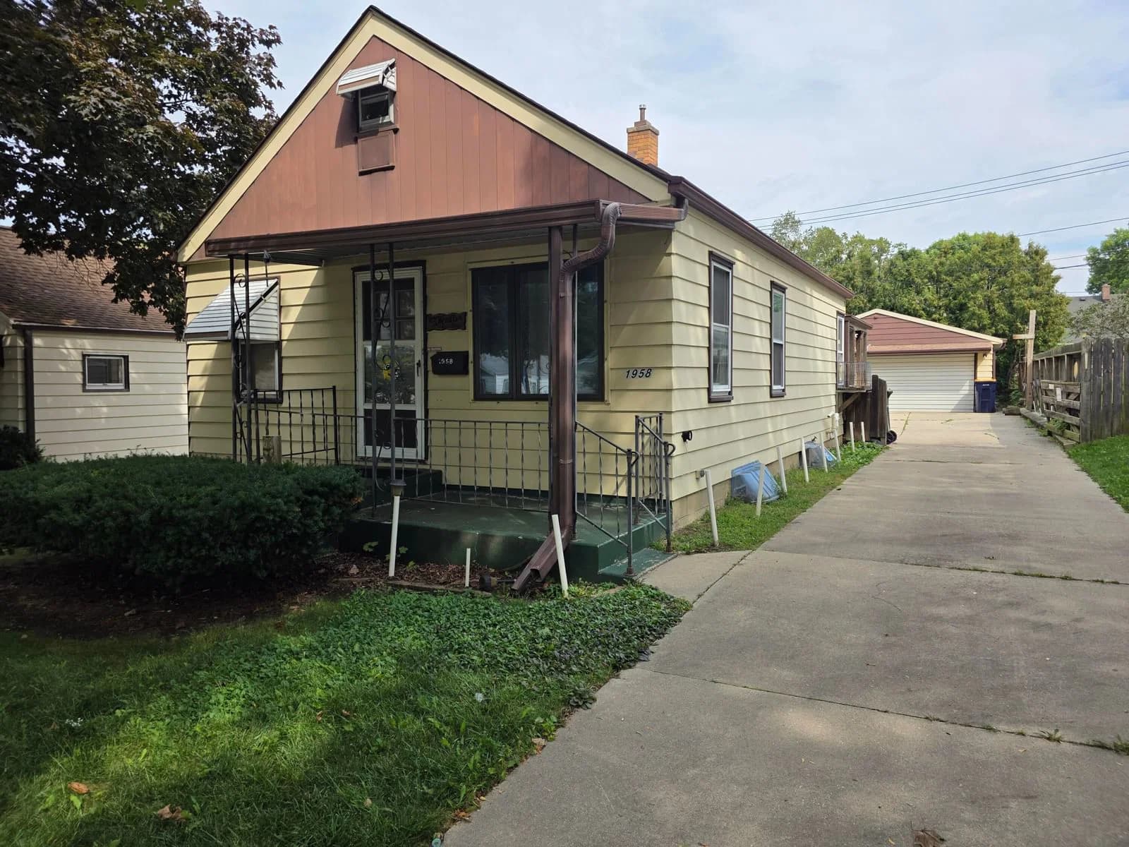 1958 97th, West Allis, WI