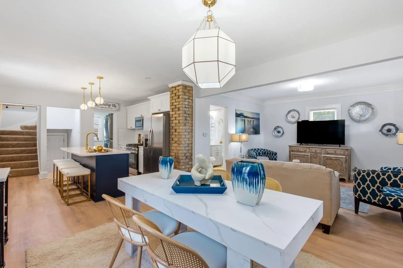 5565 32nd, Milwaukee, WI