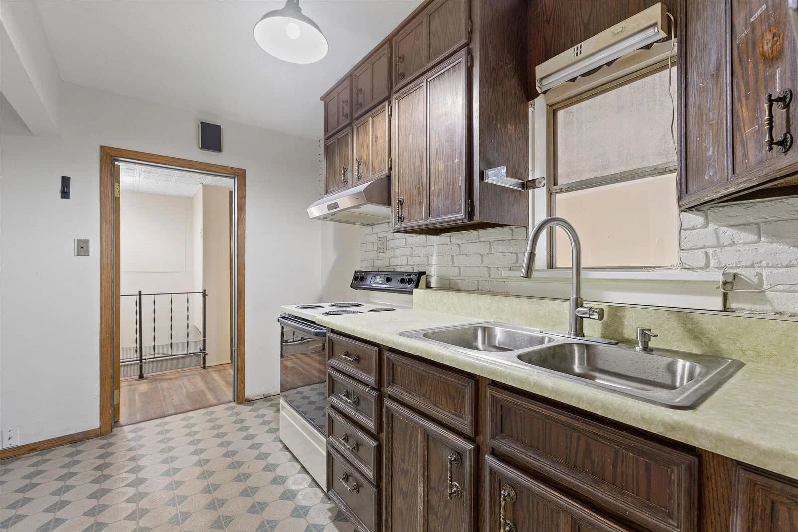 Photo 5 of 5945 20th St