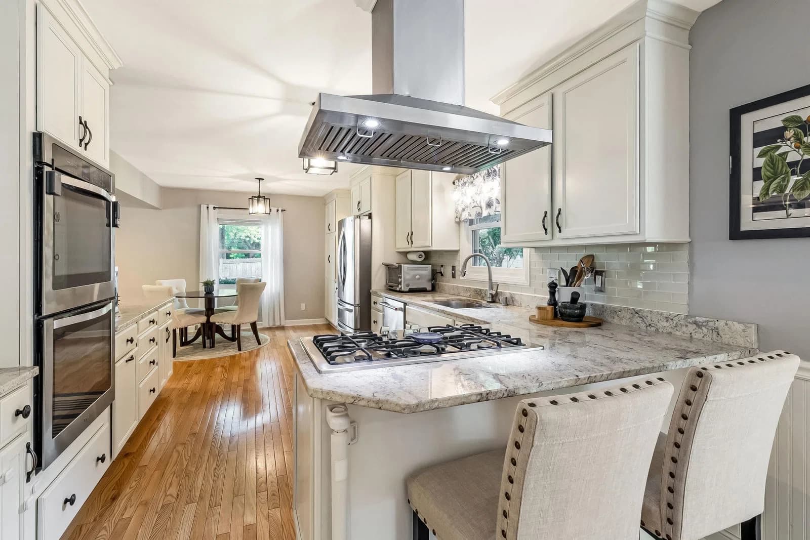 Photo 5 of 11550 Meadowbrook Dr