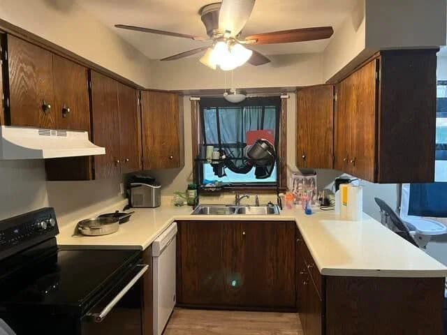 Photo 5 of 6007 109th St