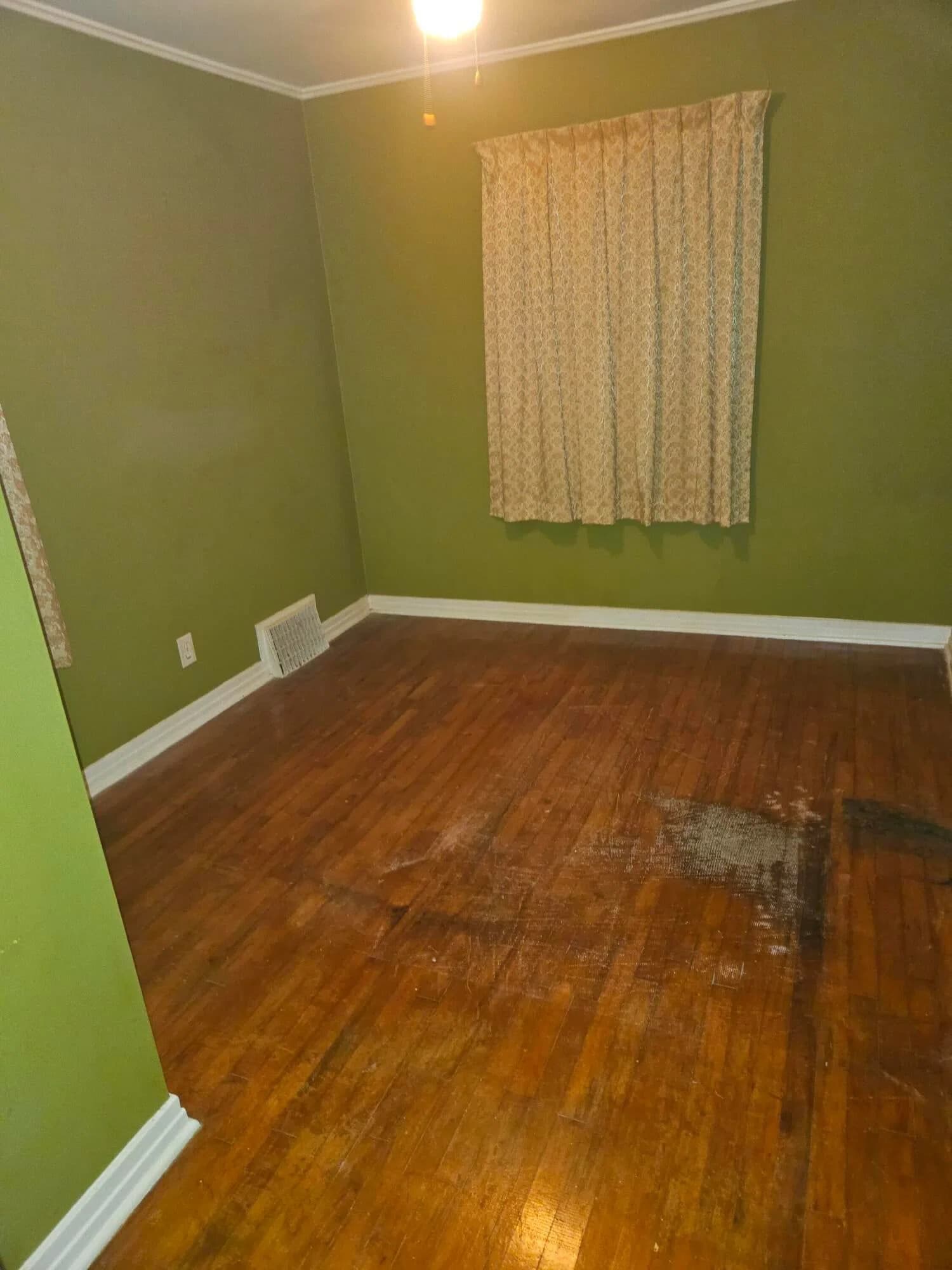 Photo 4 of 6719 Hillside Ln