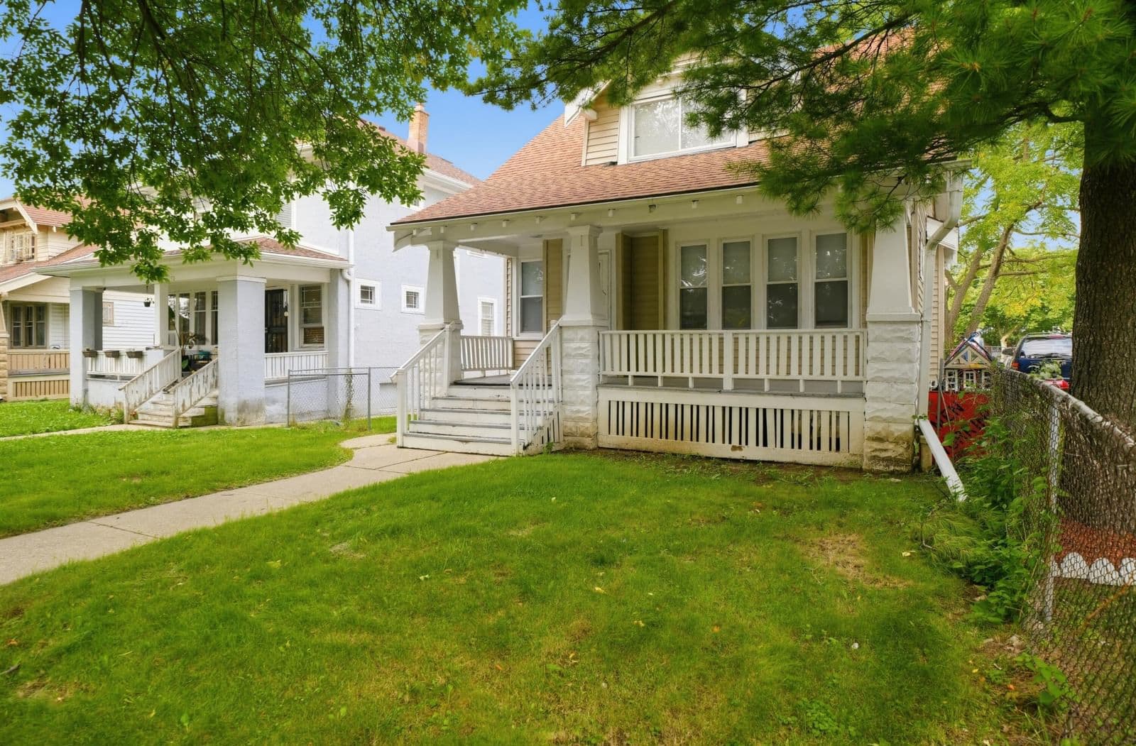 2757 38th