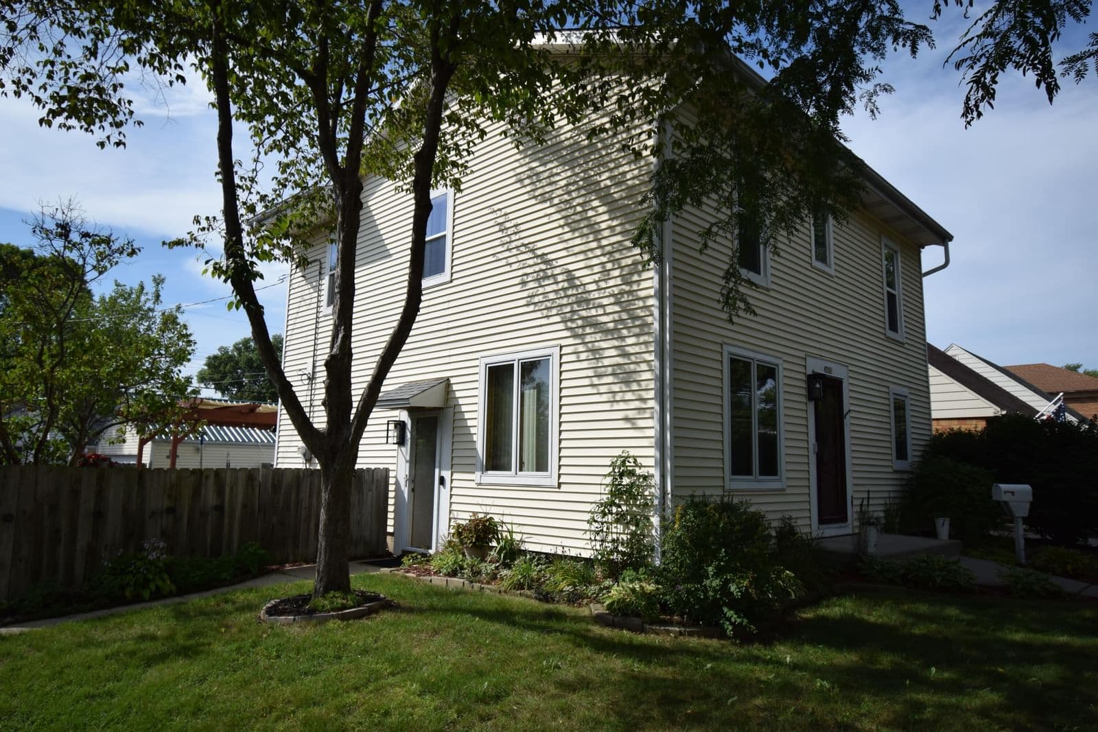 Listing photo