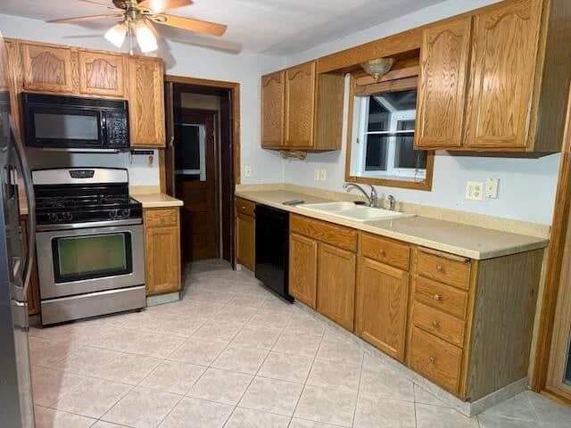 Photo 5 of 370 Allen Rd