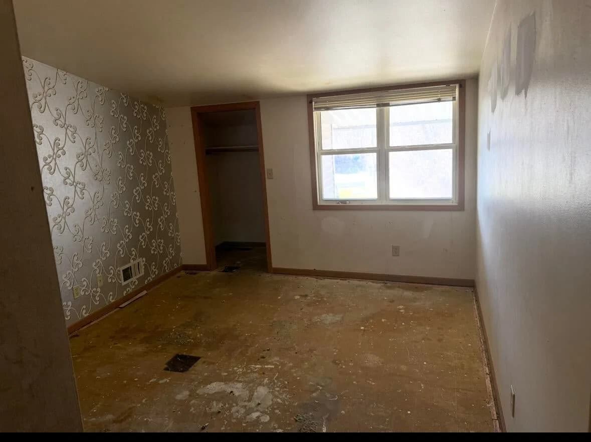 Photo 5 of 9051 95th St