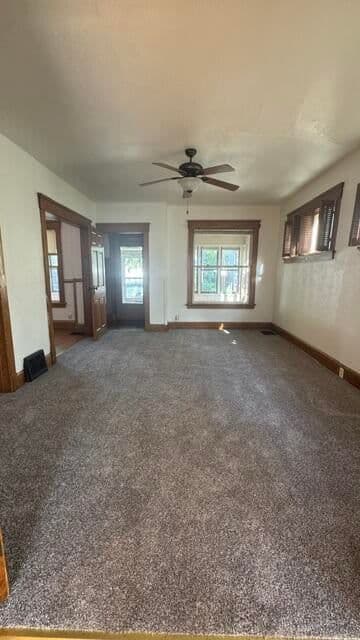 Photo 5 of 1522 Thurston Ave