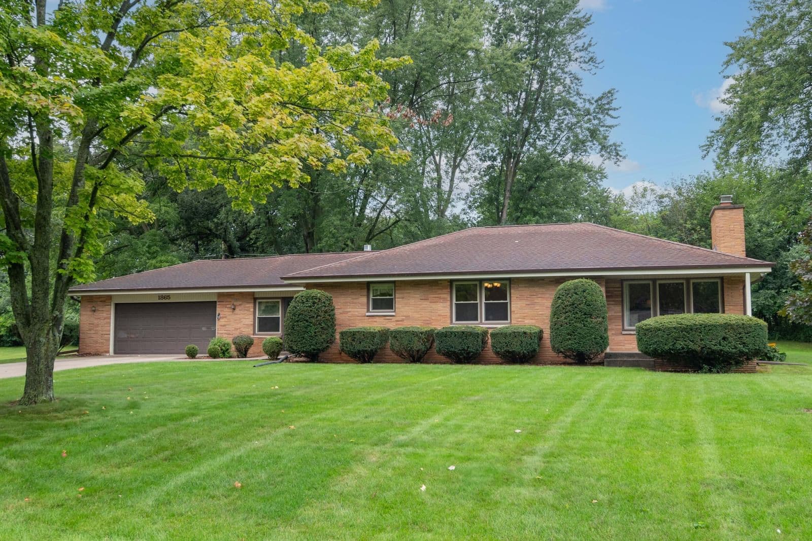 1865 W Lone Oak Cir