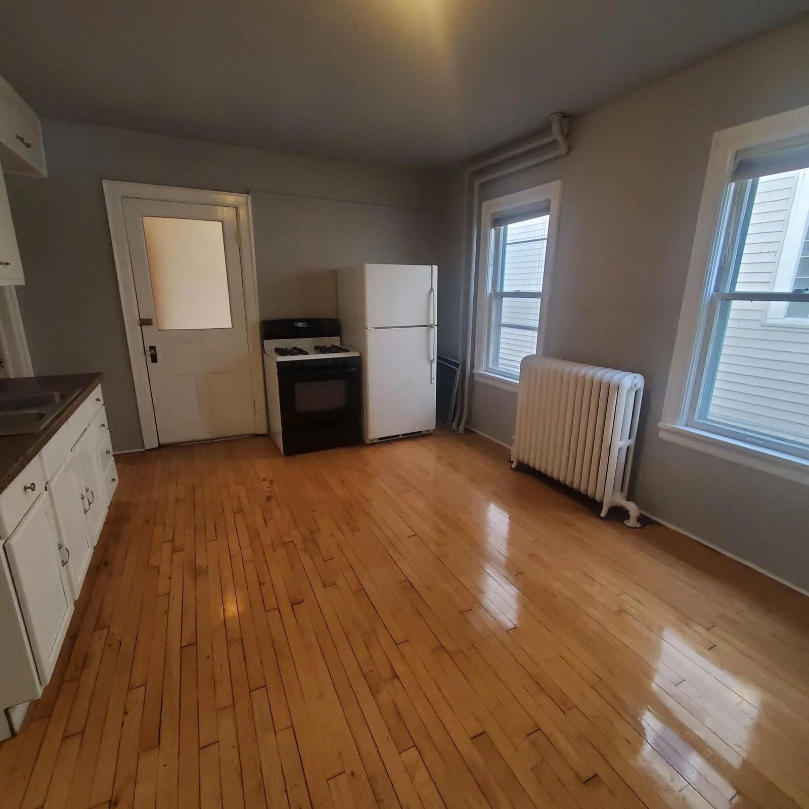 Photo 5 of 3138 Pierce St