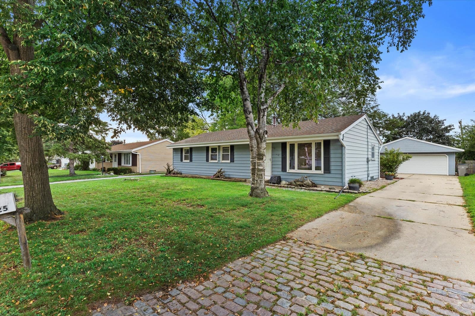 Photo 4 of 10425 Terra Ave
