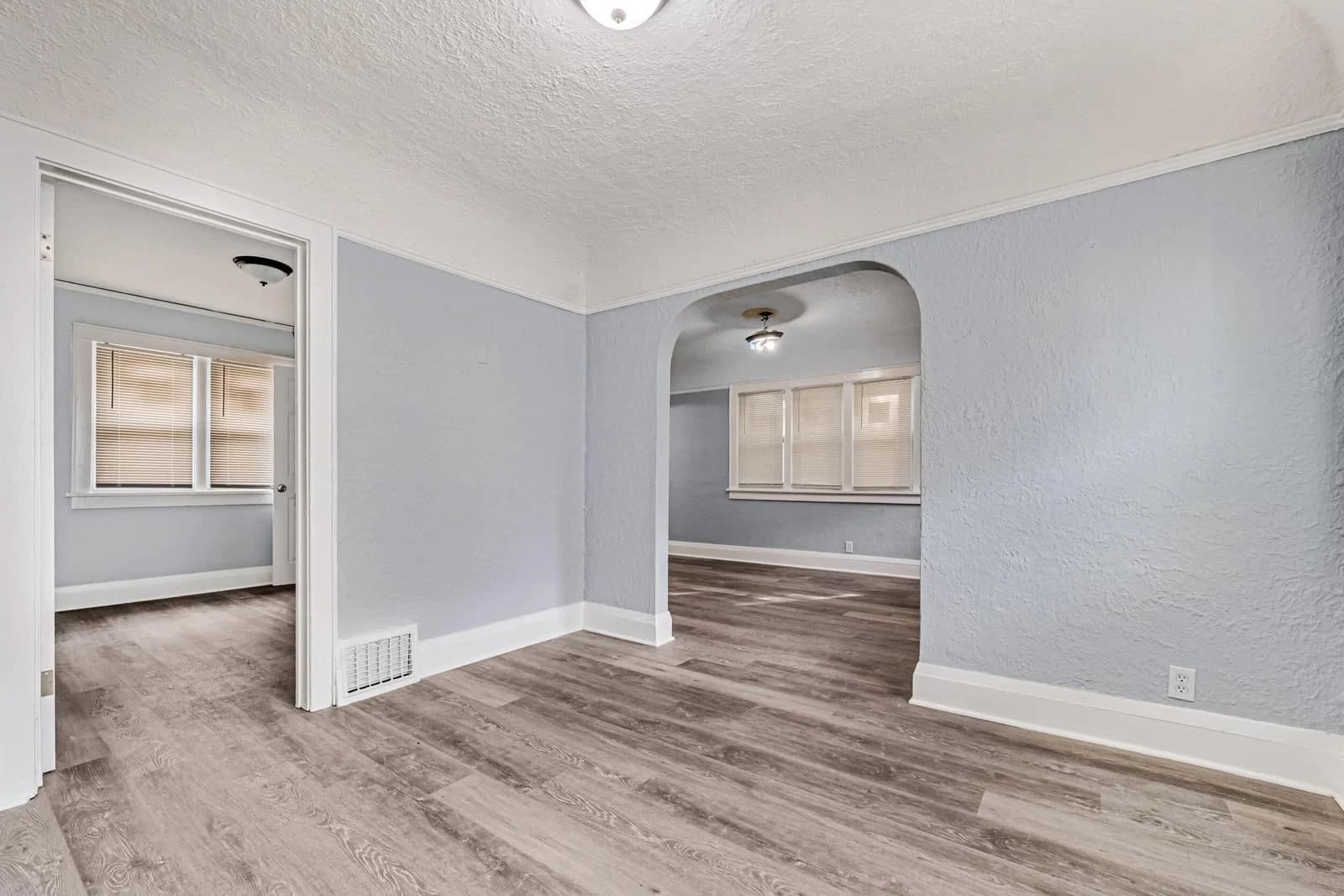 Photo 5 of 4673 49th St