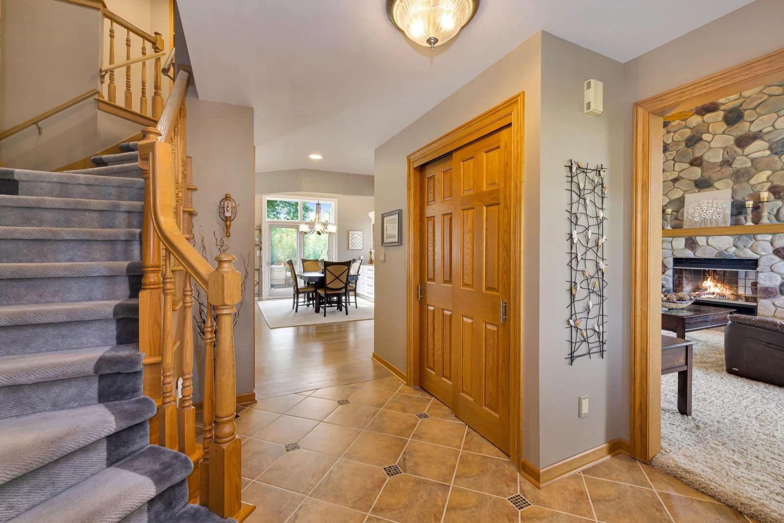 Photo 5 of 21135 Stratford Ct