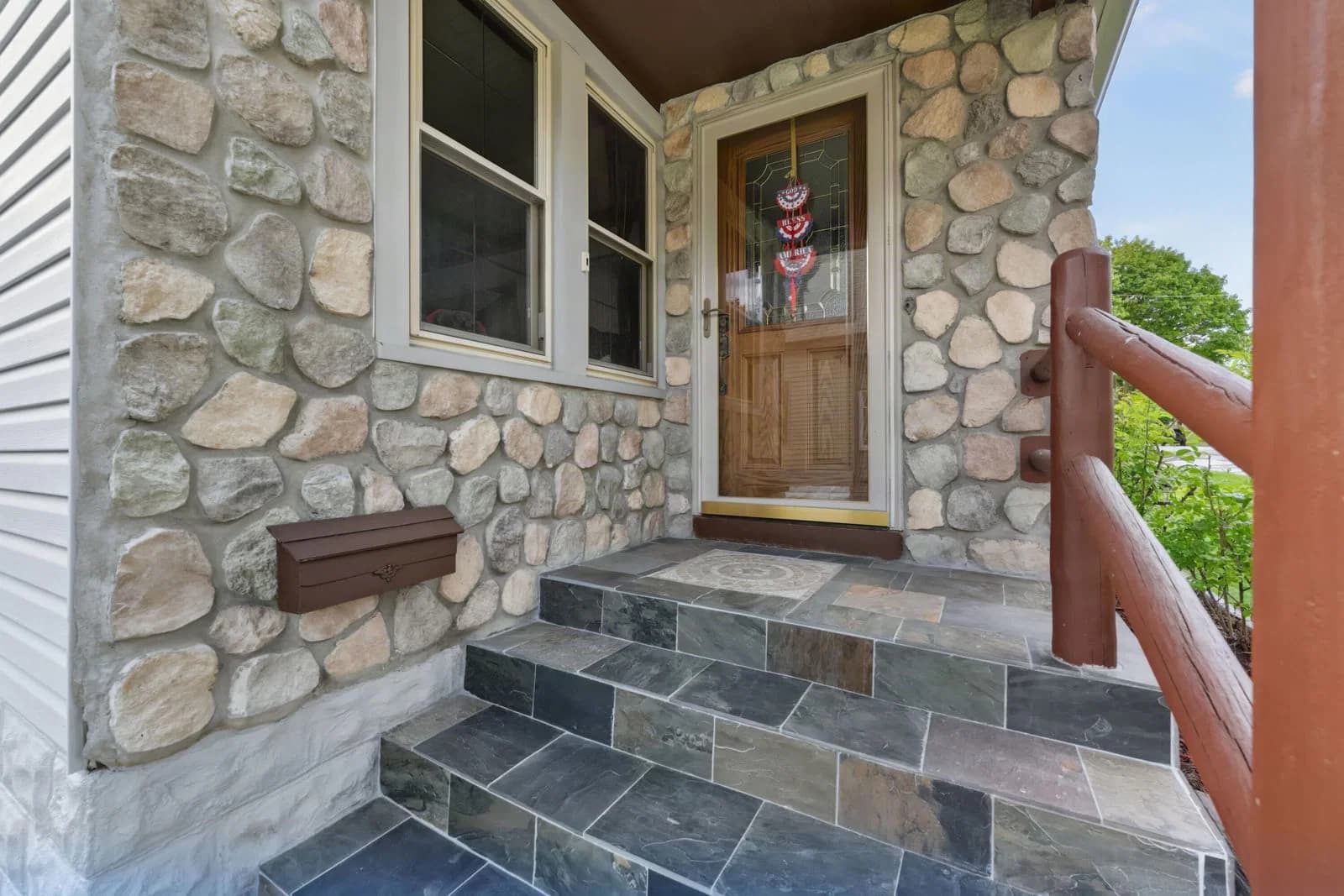 Photo 5 of 4237 4th St