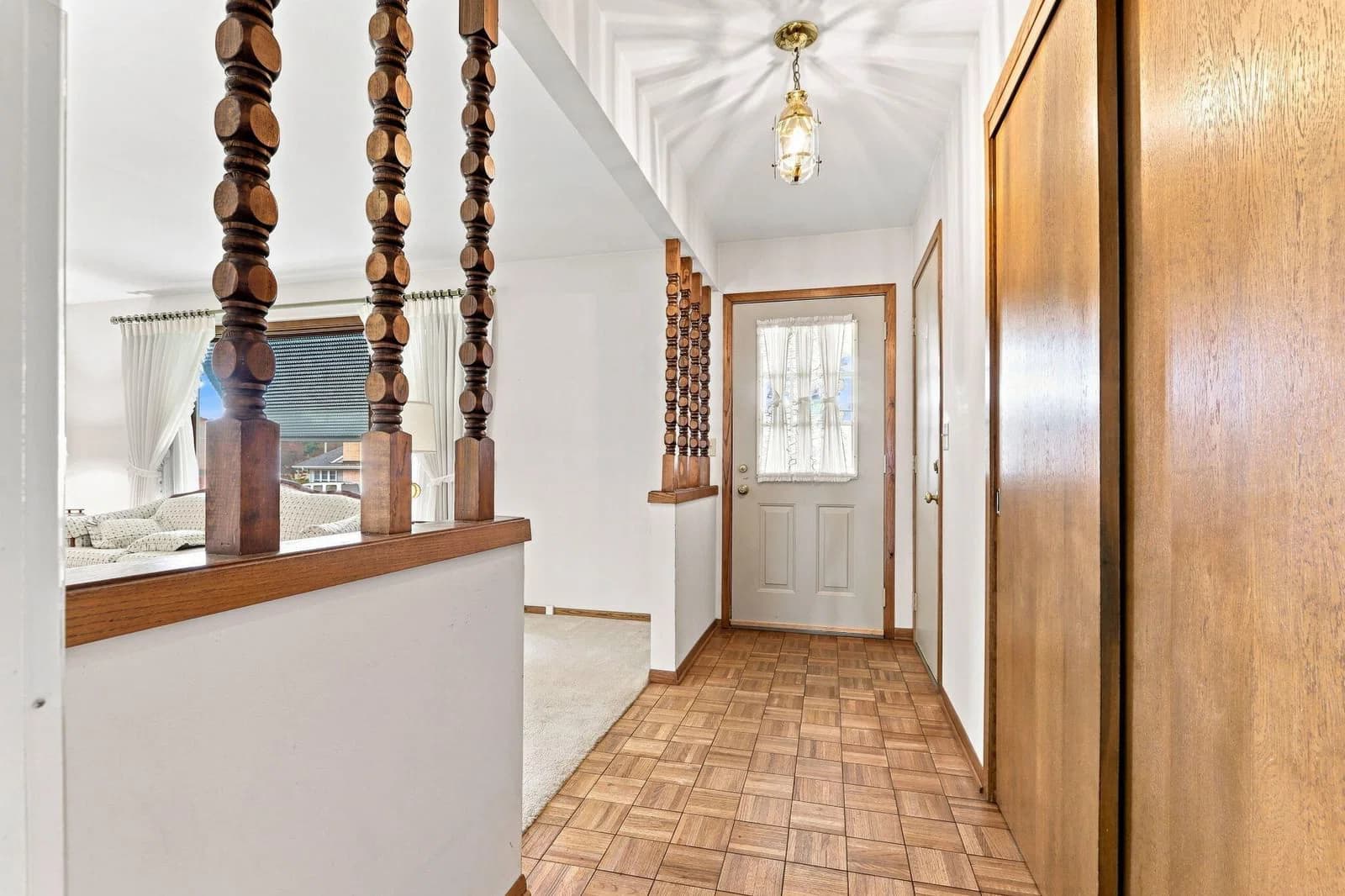 2113 Neptune Cir