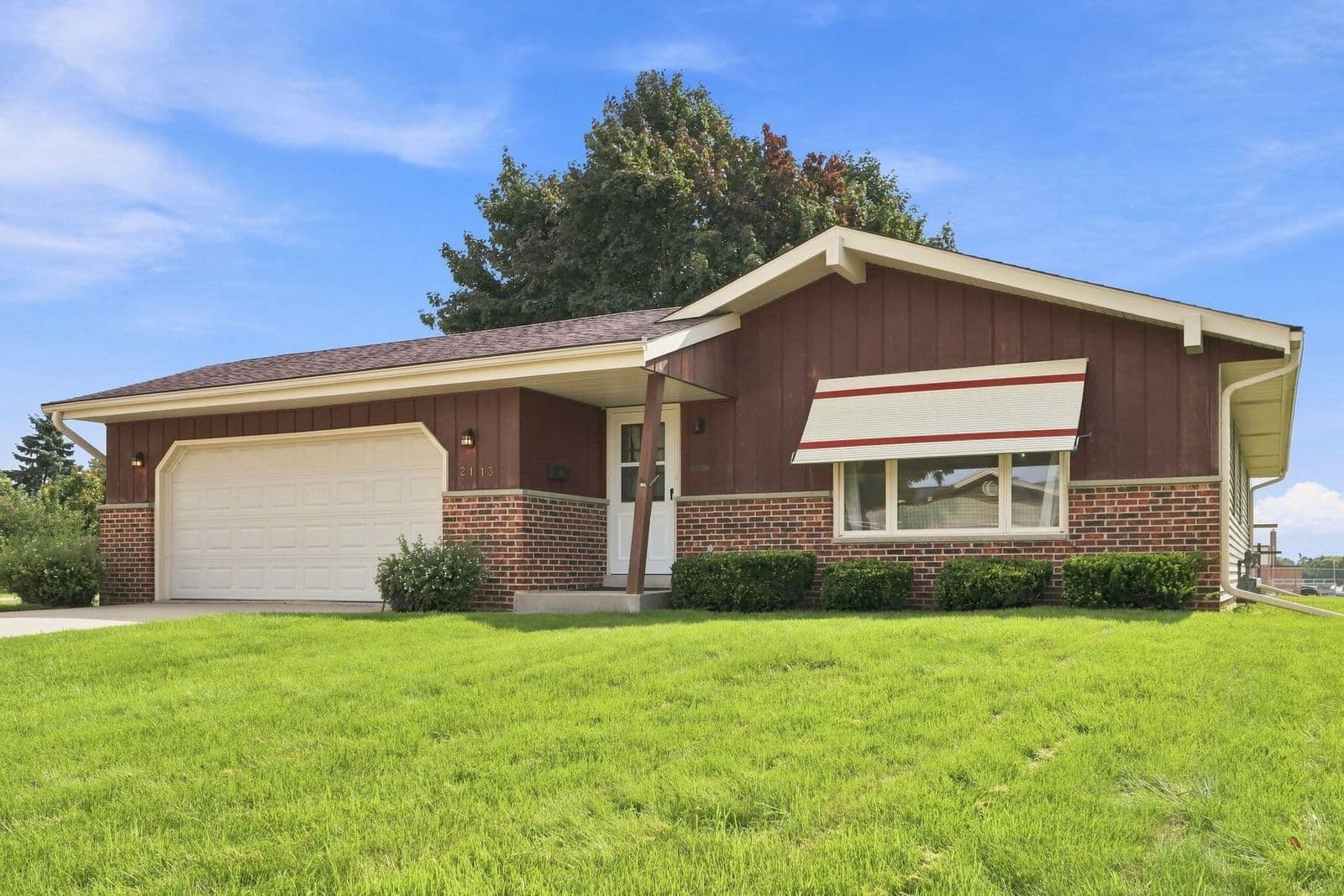 2113 Neptune Cir