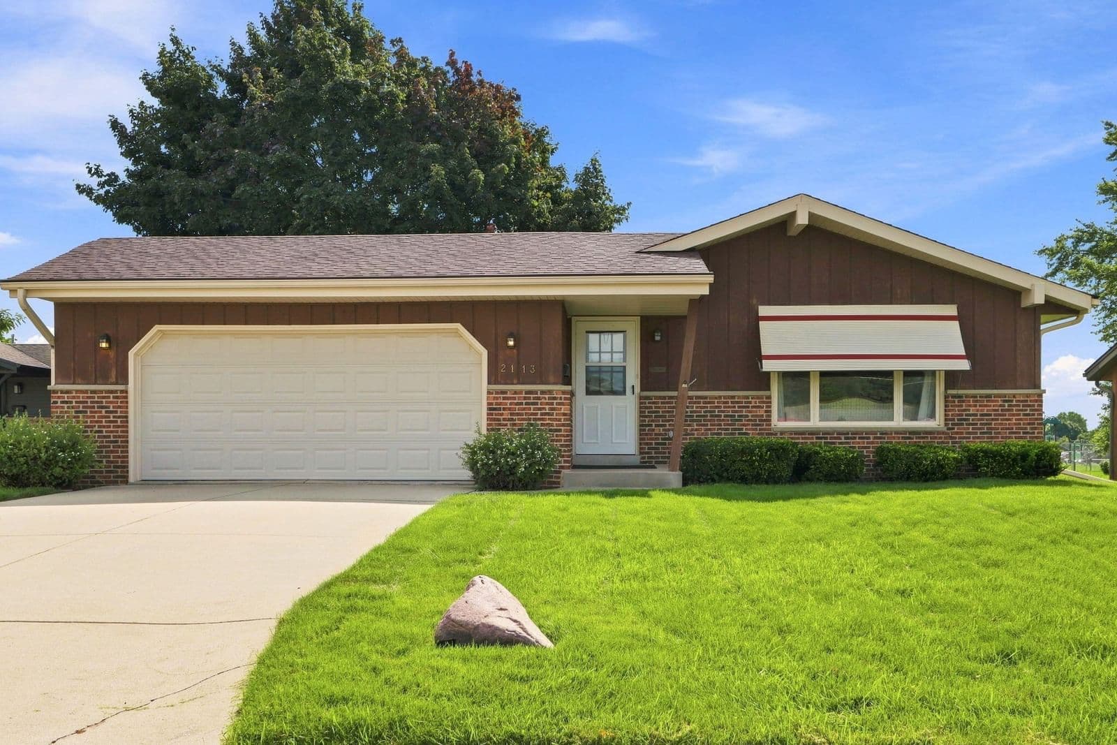 2113 Neptune Cir